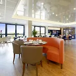 公寓式酒店 Kyriad Prestige & Cabourg-dives-sur-mer 3*