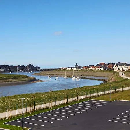 Kyriad Prestige & Cabourg-dives-sur-mer Apart-hotel
