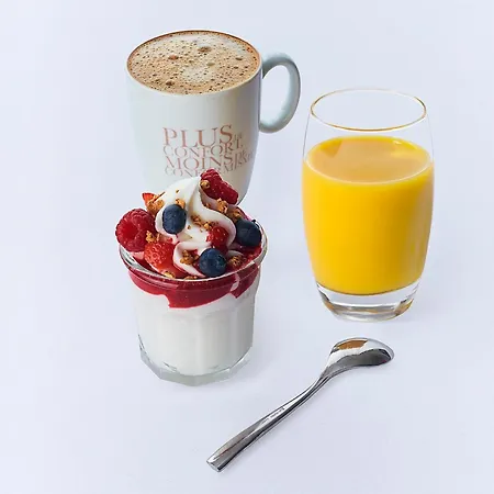 Kyriad Prestige & Cabourg-dives-sur-mer 3*