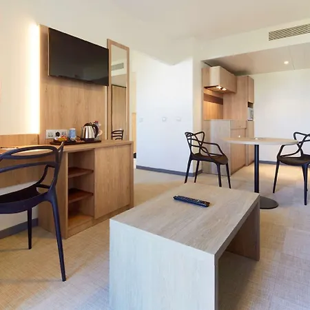 Kyriad Prestige Residence&spa Cabourg-dives-sur-mer Aparthotel 3*