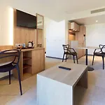 Kyriad Prestige & Cabourg-dives-sur-mer 아파트호텔 3*