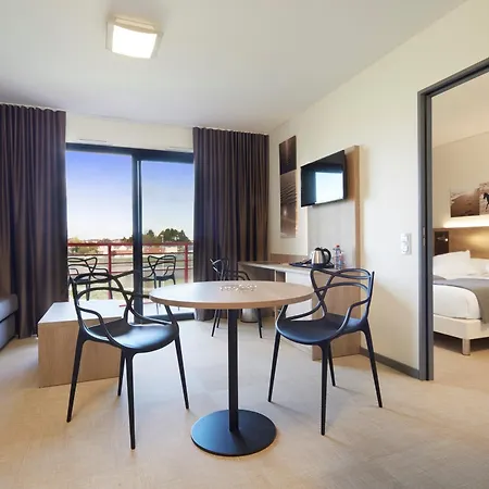 Kyriad Prestige Residence&spa Cabourg-dives-sur-mer 3*