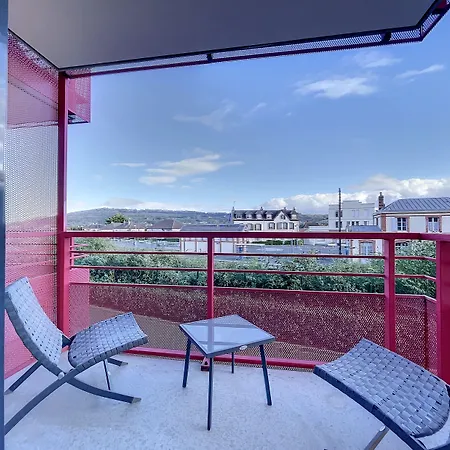 Kyriad Prestige & Cabourg-dives-sur-mer Aparthotel