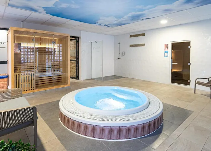 Kyriad Prestige & Cabourg-dives-sur-mer