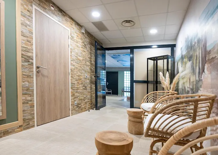 Kyriad Prestige & Cabourg-dives-sur-mer Ξενοδοχείο με διαμερίσματα 3*