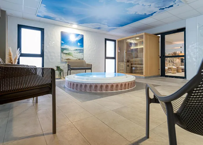 Kyriad Prestige & Cabourg-dives-sur-mer Dives-sur-Mer