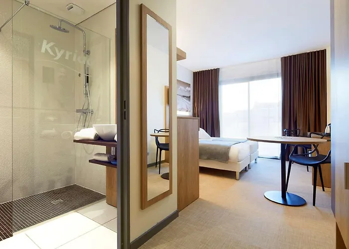 Aparthotel Kyriad Prestige & Cabourg-dives-sur-mer 3*